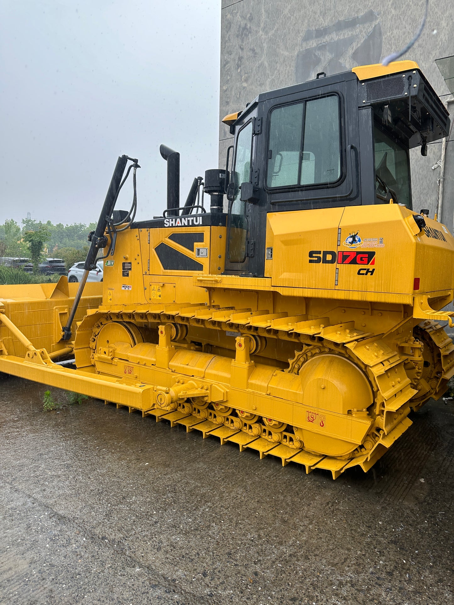 SHANTUI SD17B3 BULLDOZER