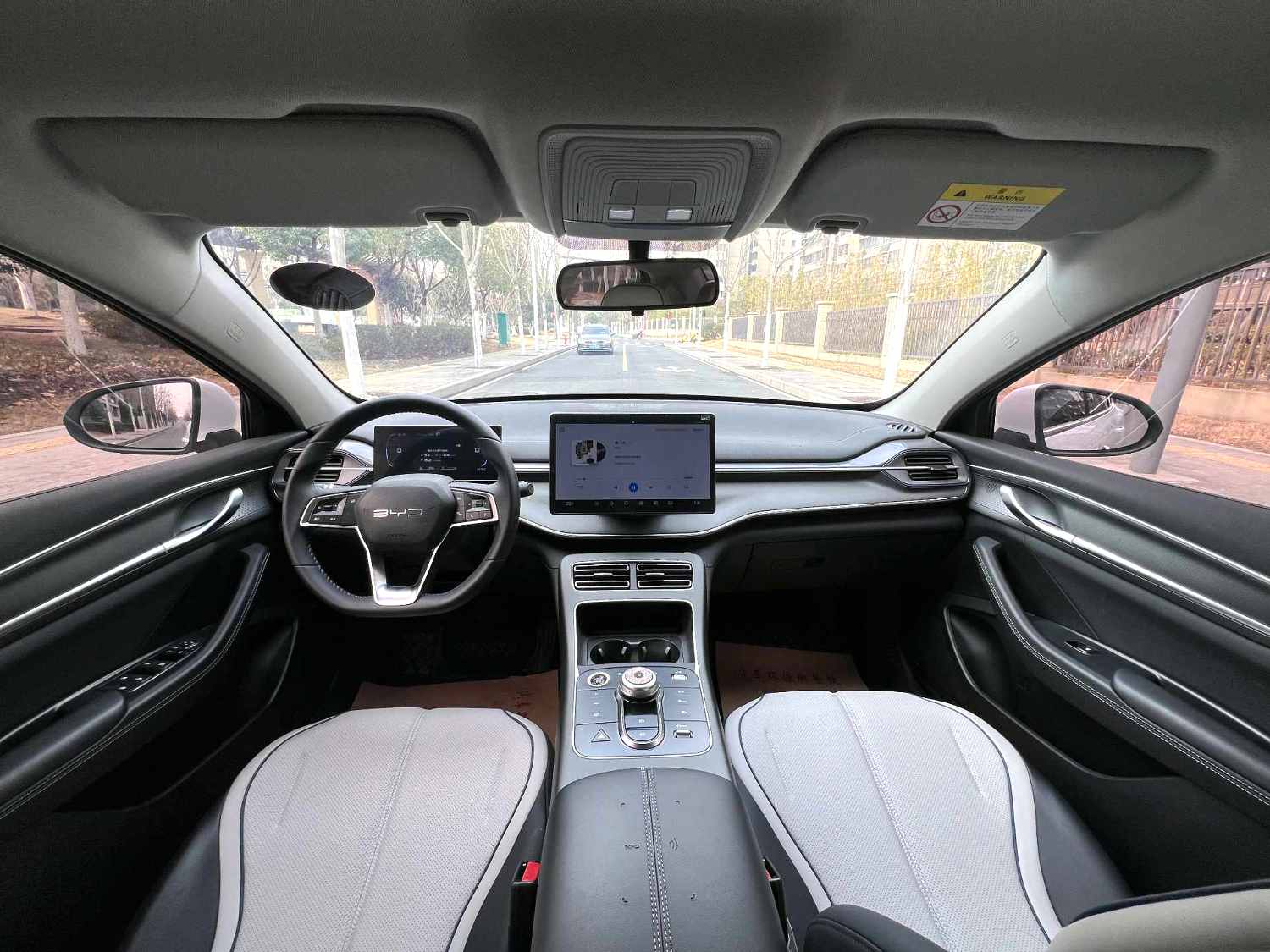Used BYD Destroyer 05 2024 Model DM-i 1.5L CVT Glory Edition 55km Luxury Version Automatic Transmission side view for