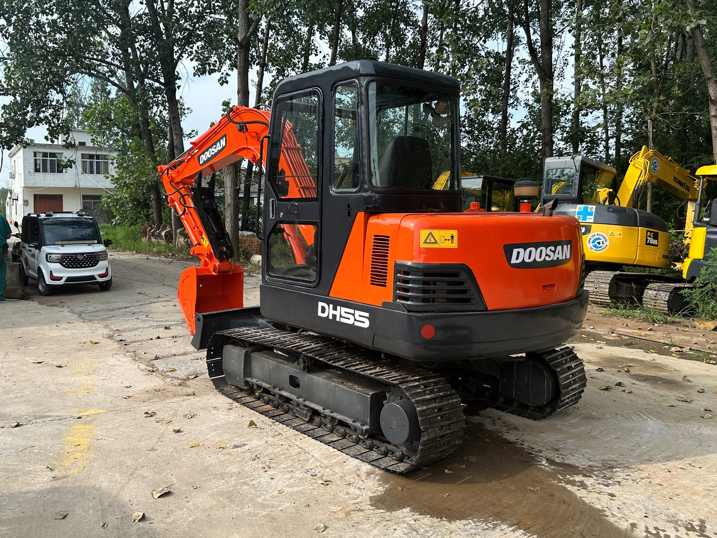 USED DOOSAN DH55 EXCAVATOR