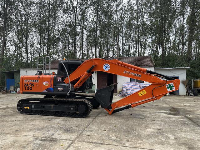 USED HITACHI ZX120 EXCAVATOR