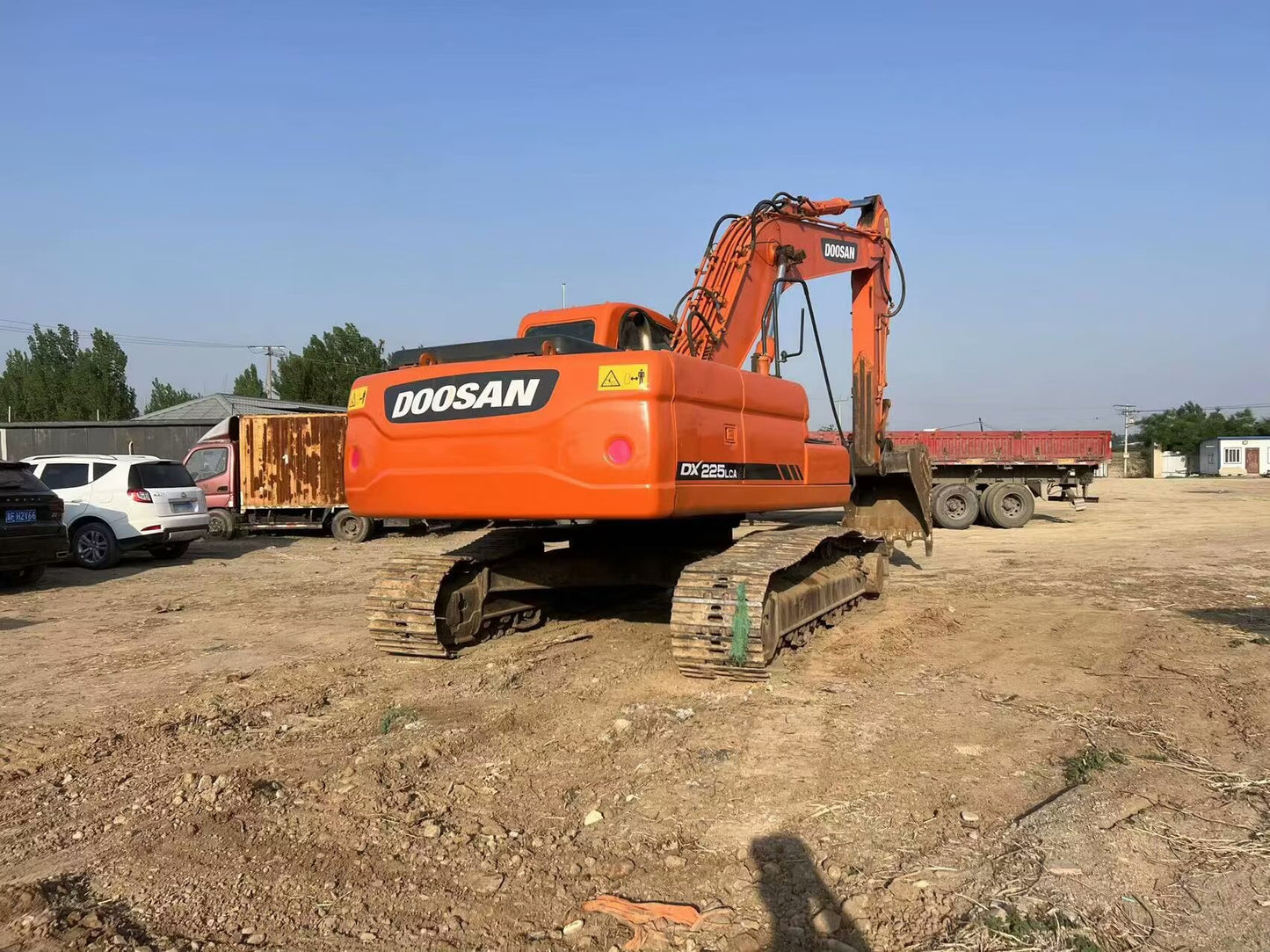 USED DOOSAN DX225 EXCAVATOR