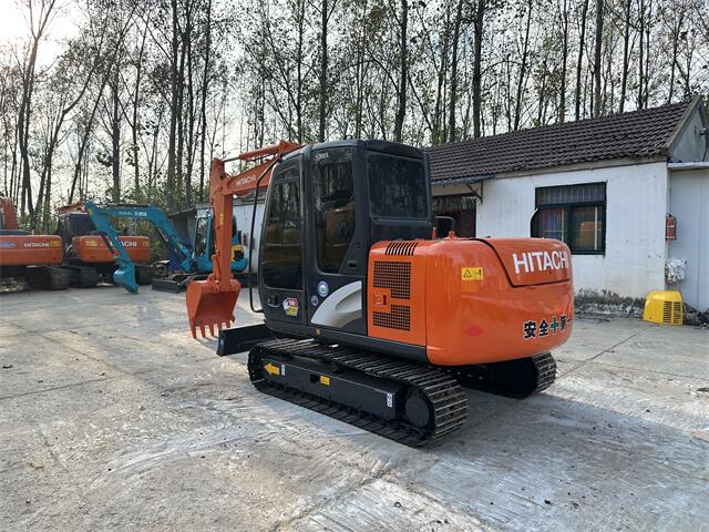 USED HIATCHI ZX60 EXCAVATOR