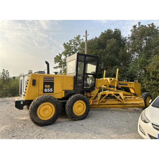 USED KOMATSU GD655 GRADER