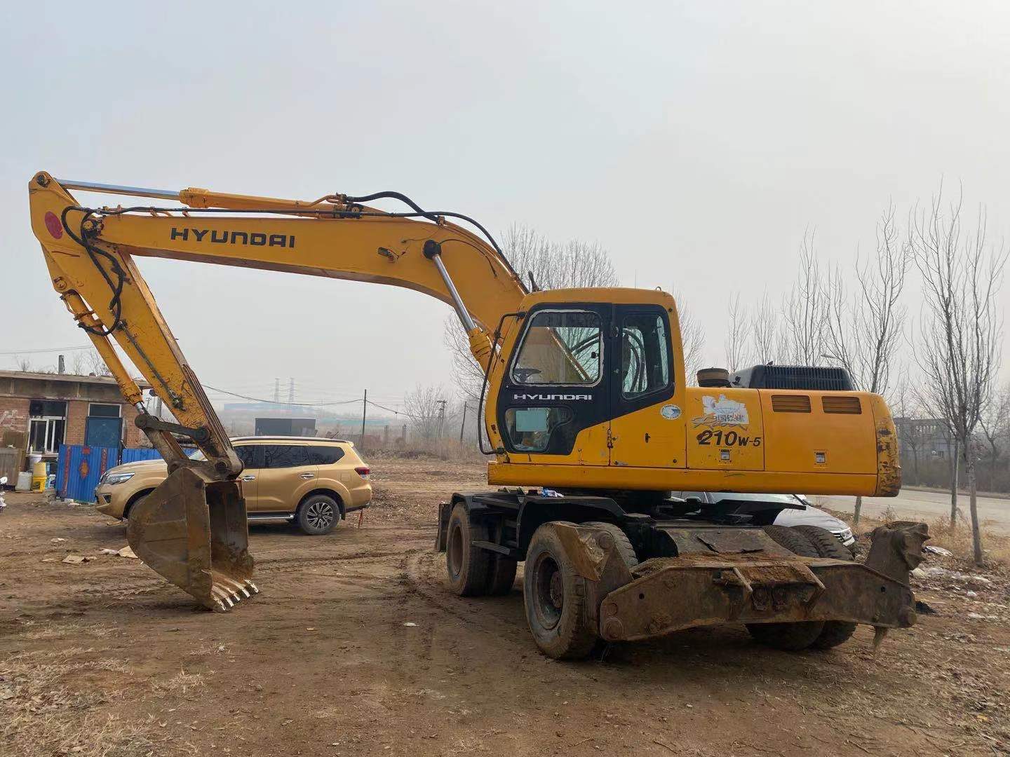 USED HYUNDAI R210W-5 WHEEL EXCAVATOR