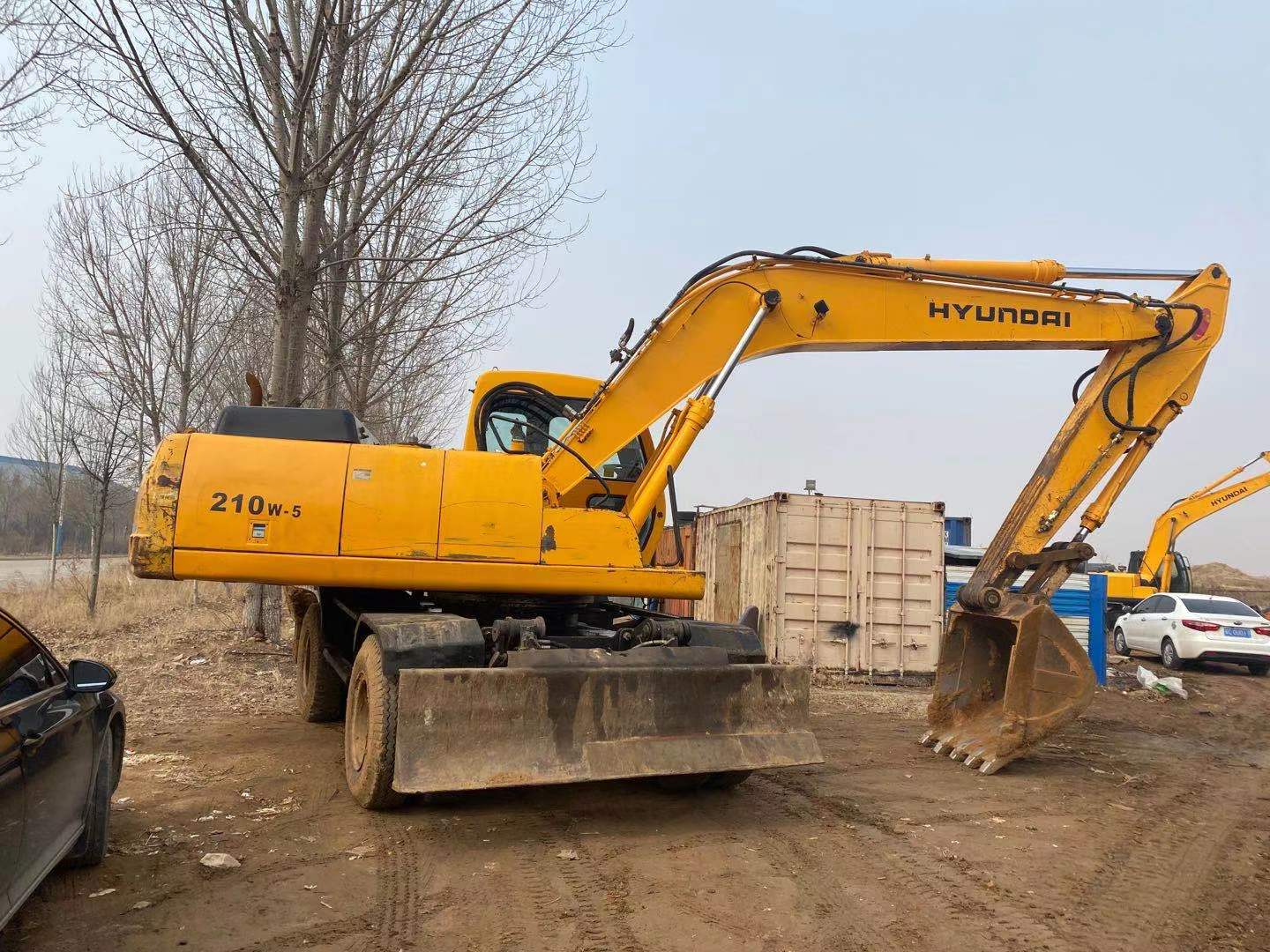 USED HYUNDAI R210W-5 WHEEL EXCAVATOR