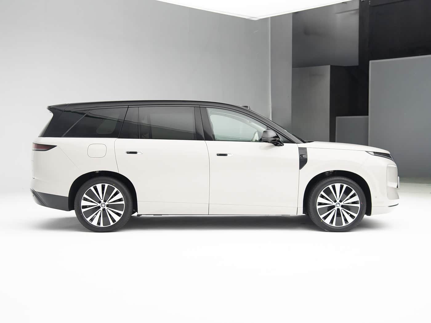 BYD Da Tang Ultra 2026 EV 950KM RWD front view for China car export
