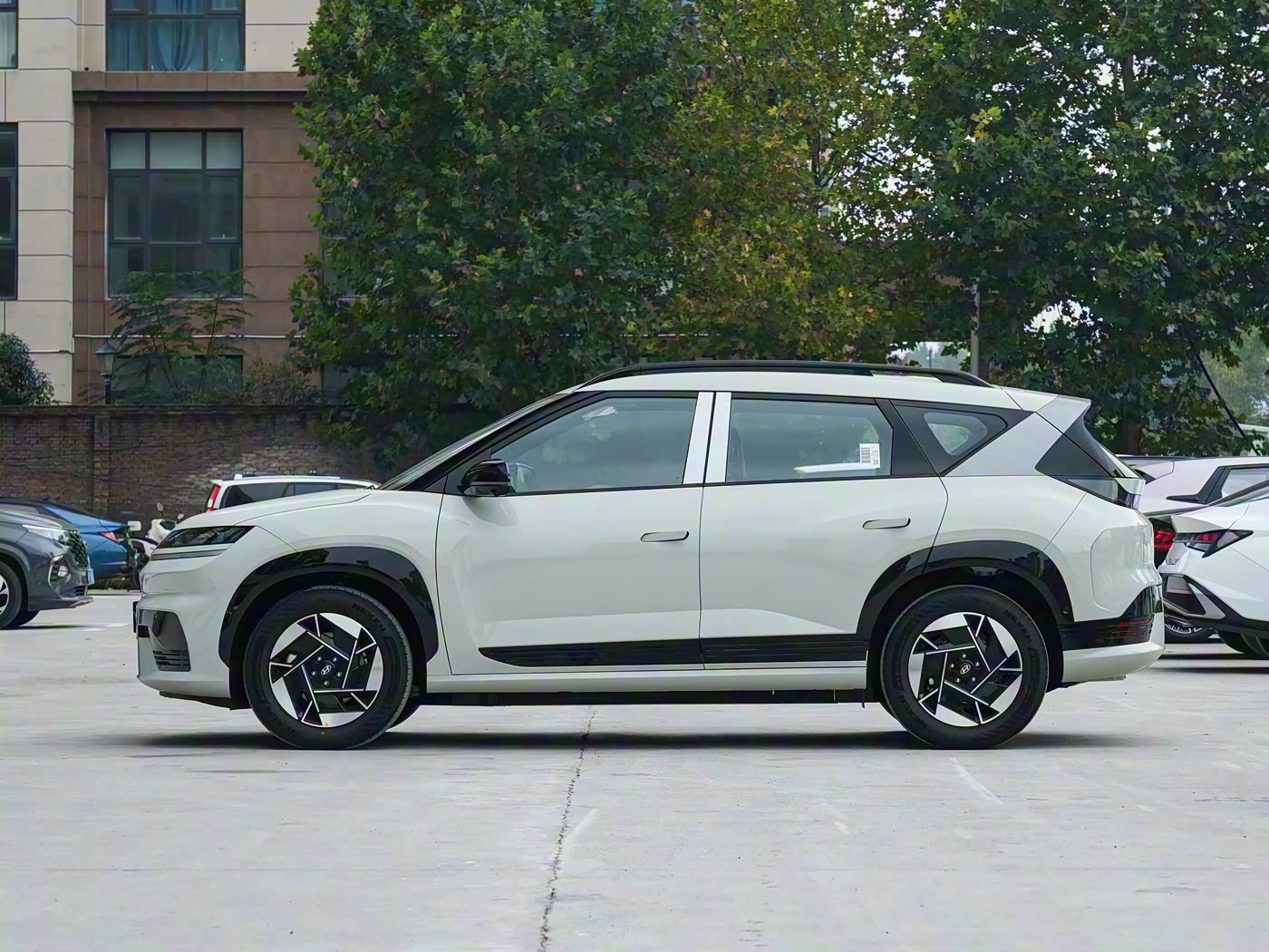 Hyundai ELEXIO Yi'ou 2025 AWD TECH Edition (88.112kWh)