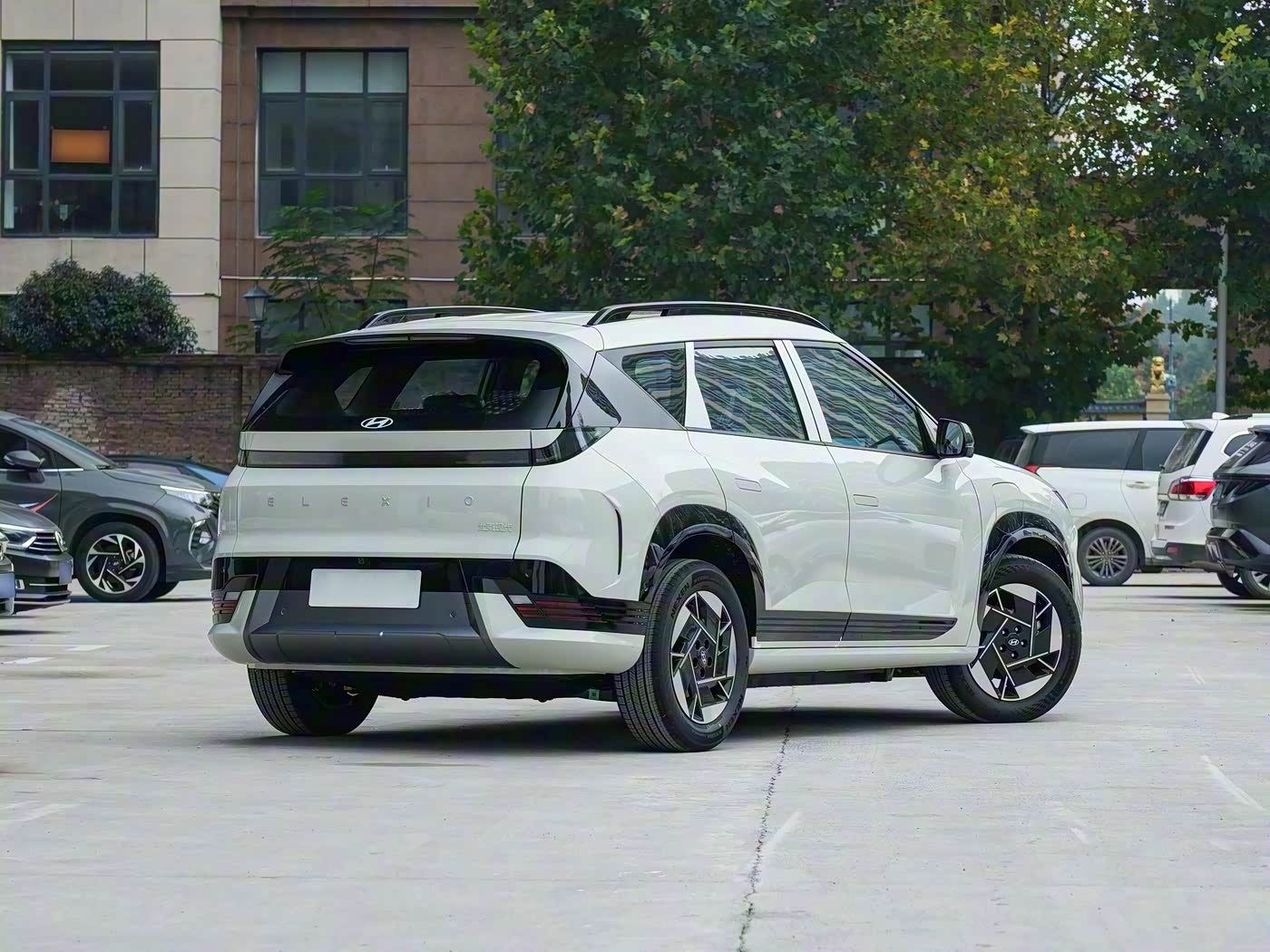 Hyundai ELEXIO Yi'ou 2025 AWD TECH Edition (88.112kWh)