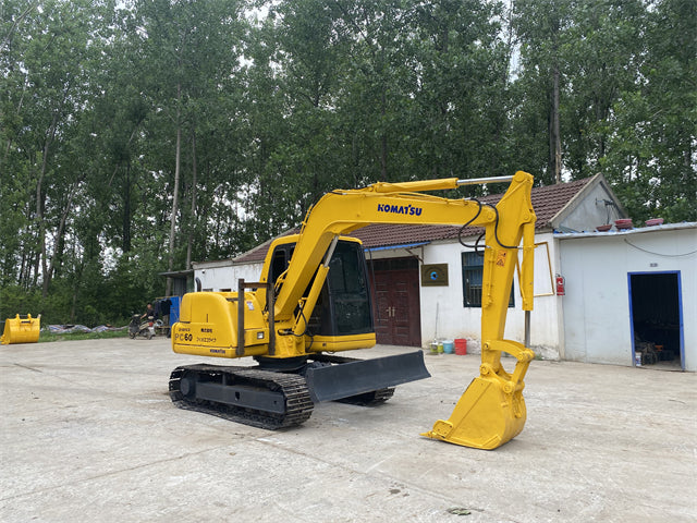 USED KOMATSU PC60-7 EXCAVATOR