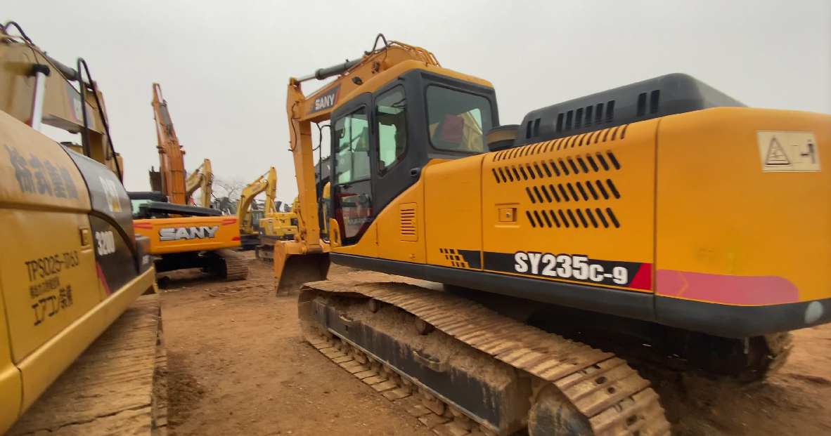 USED SANY SY235C-9 EXCAVATOR