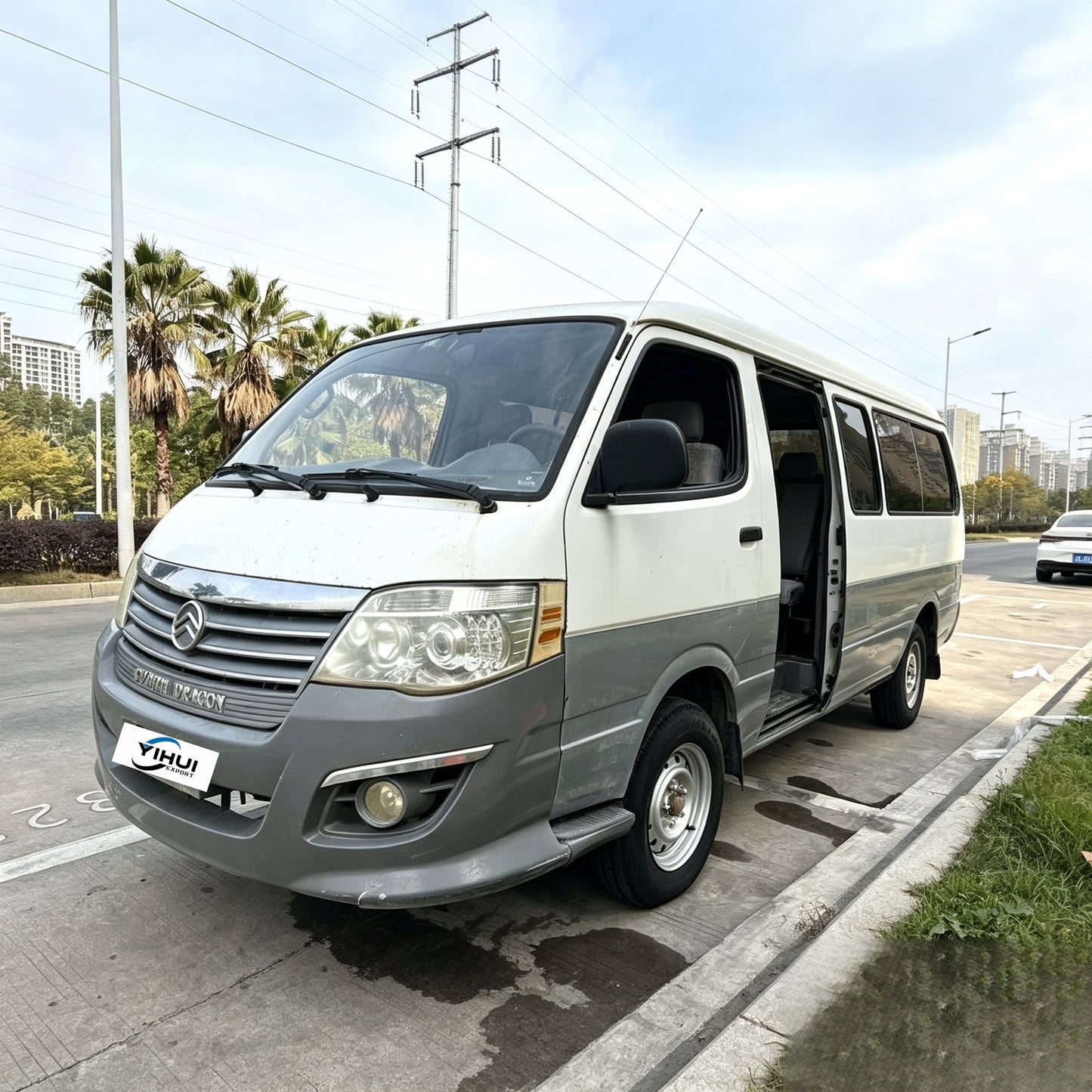 Golden Dragon Hiace 2013 Model|2.0L Manual Transmission Light Commercial Vehicle