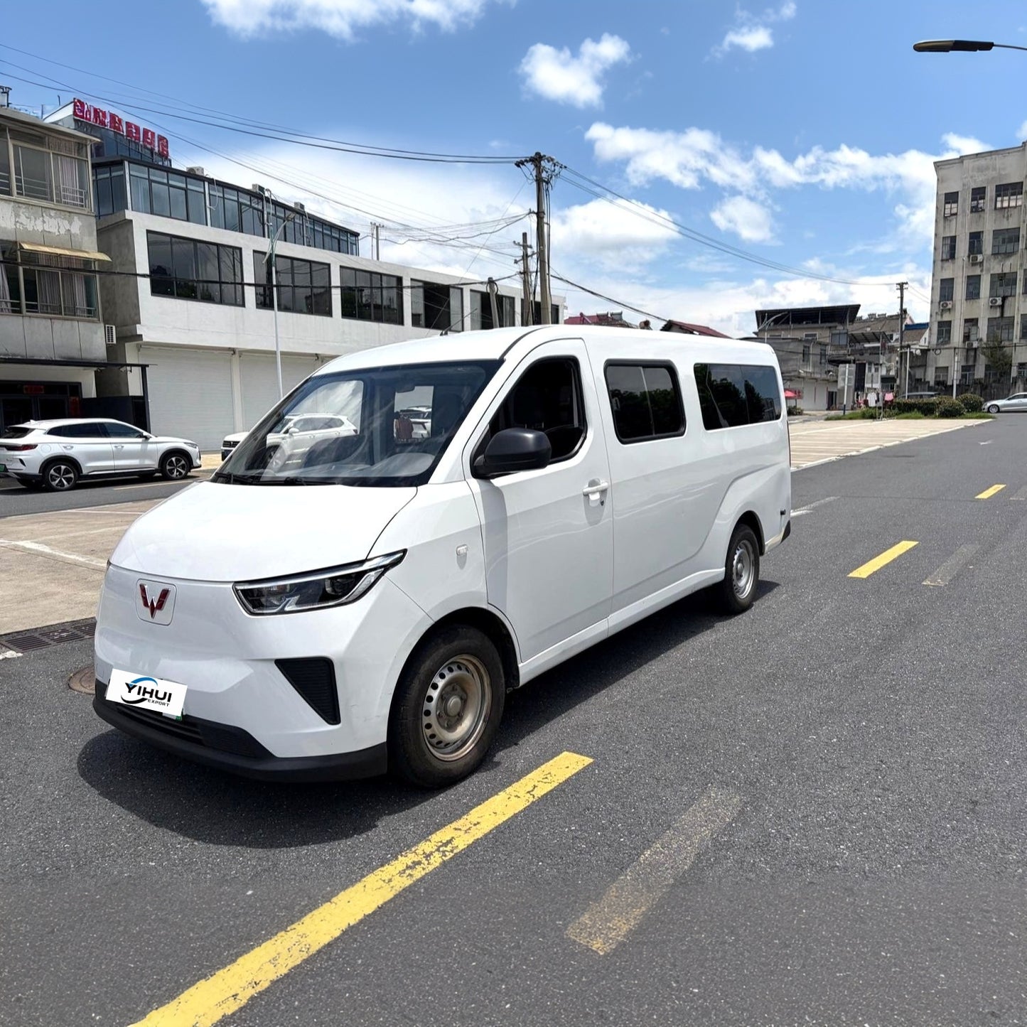 Wuling Yangguang 2025 Model | Comfort Version Passenger Van 400km Range Automatic