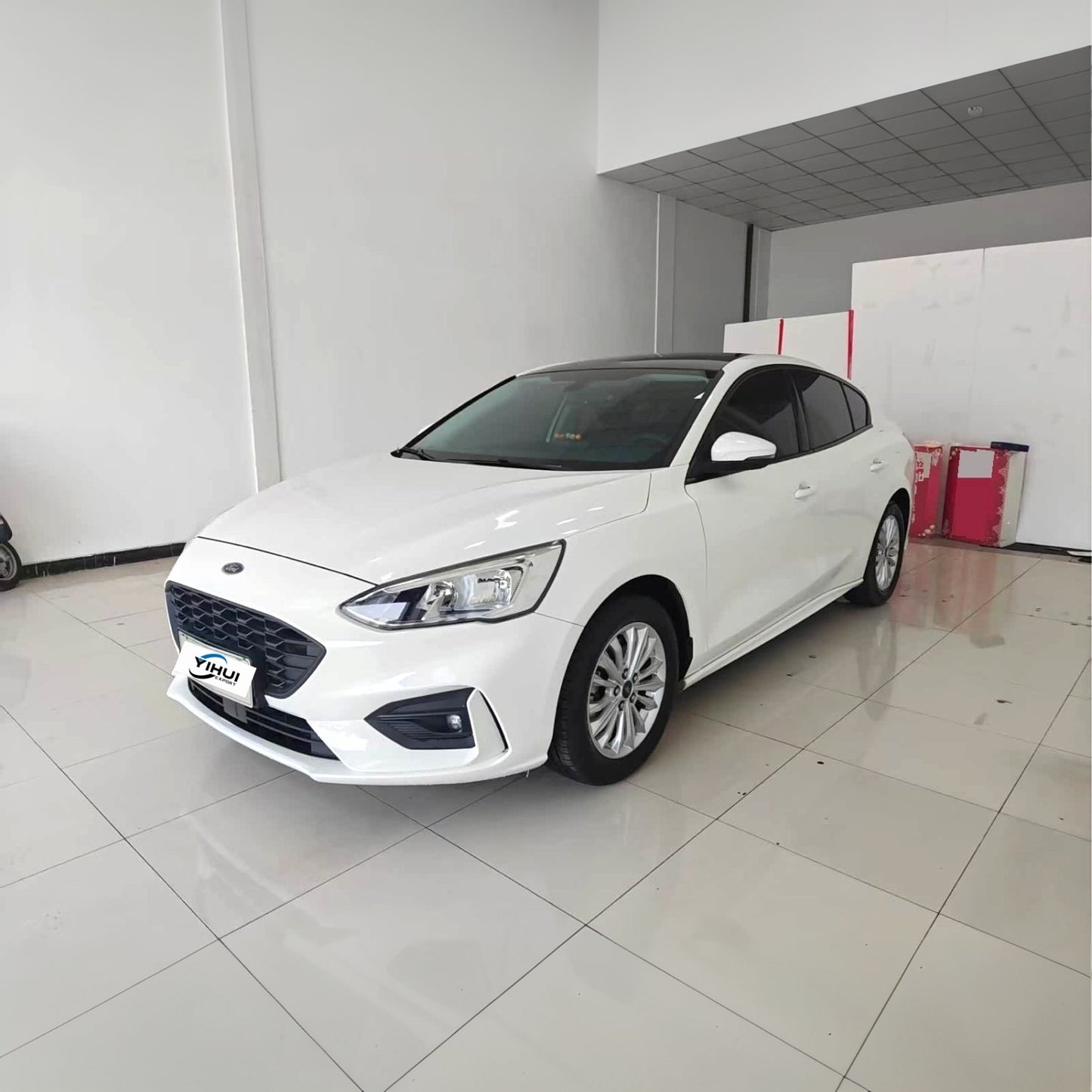 Ford Focus 2017 Model | 1.6L Comfort Smart Edition FWD 6DCT Automatic Compact Gasoline Hatchback