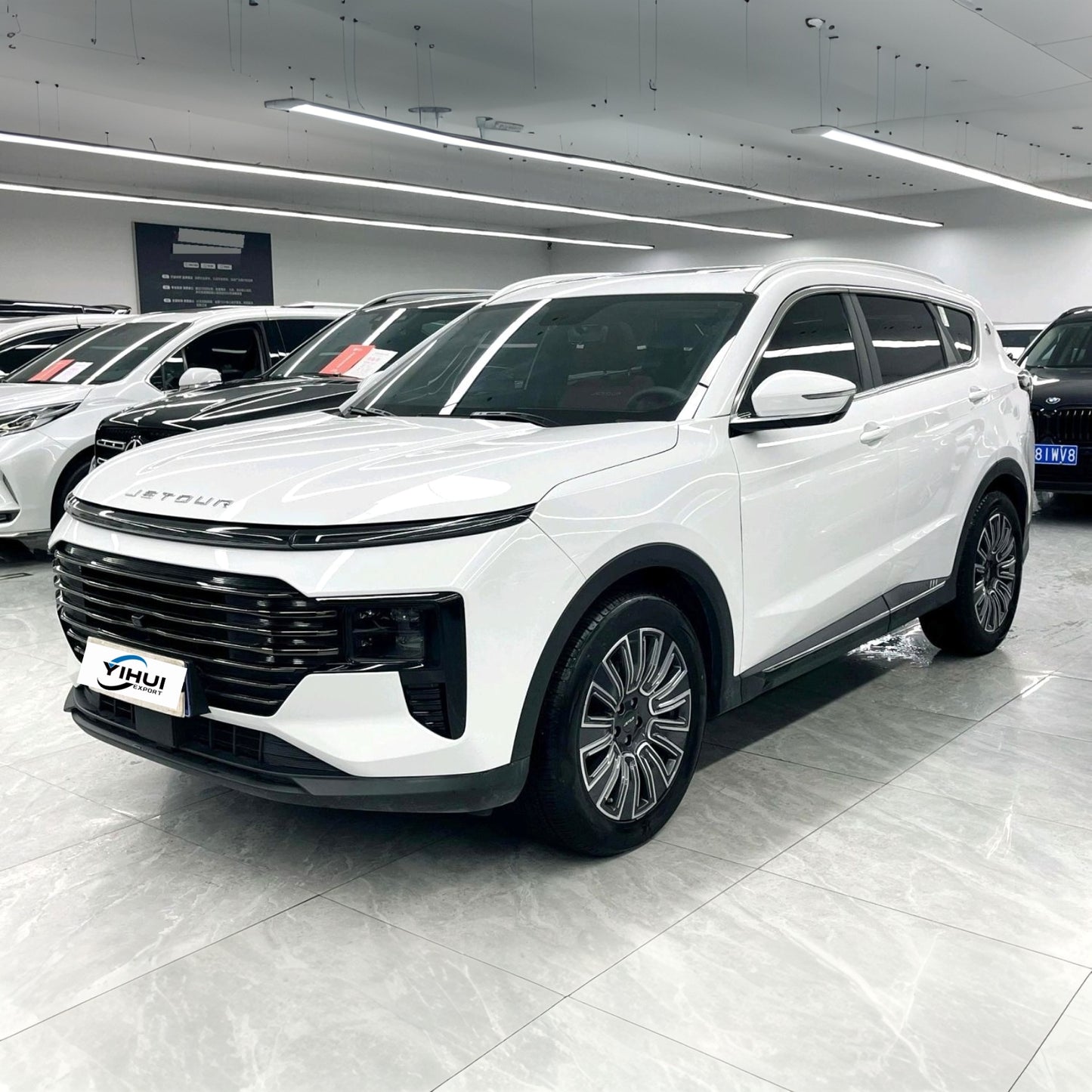 Jetour X70 PLUS|2025 Model 1.5T Luxury Power Edition 7-Seater Automatic Transmission
