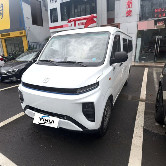 Geely Farizon Starjoy V6E 2025 Model | Function Version 2.3T 6-Seater Electric MPV 46.08kWh Automatic