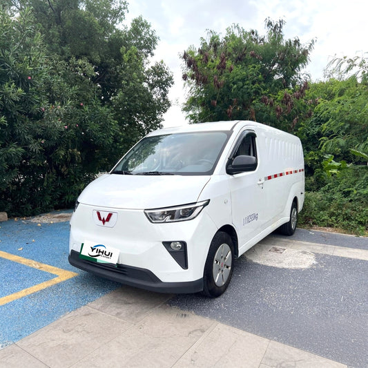 Wuling Yangguang 2024 Model | Comfort Version Window-Closed Van 300km Automatic