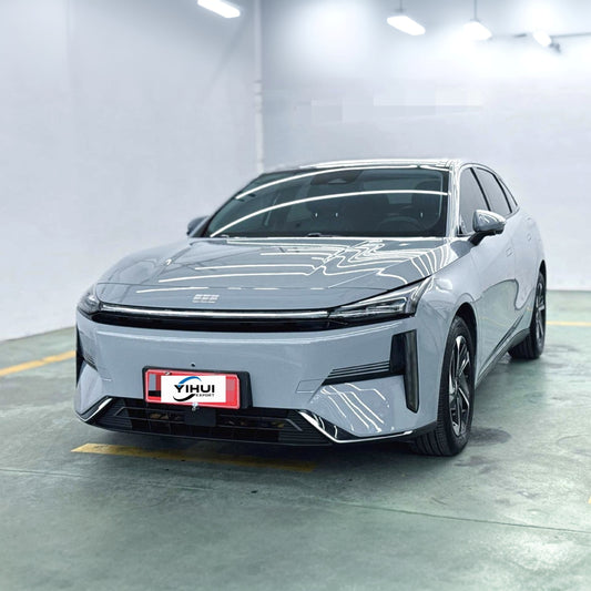 Geely Galaxy L6 2024 1.5T EM-i 125km PLUS Dragon Soar Trim AT - exterior view