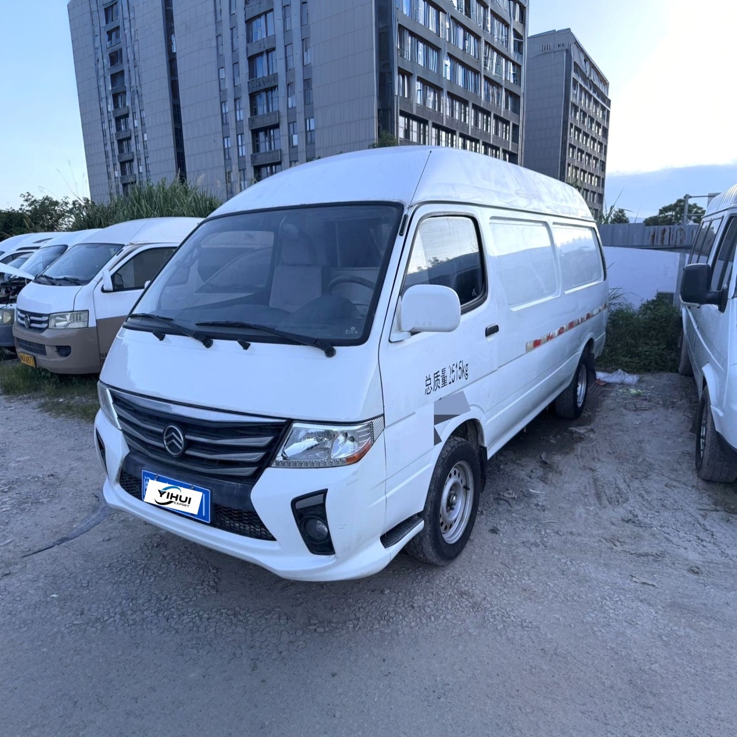 Golden Dragon Hiace 2019 Model|1.8L 133 HP Manual Transmission Closed Cargo Van