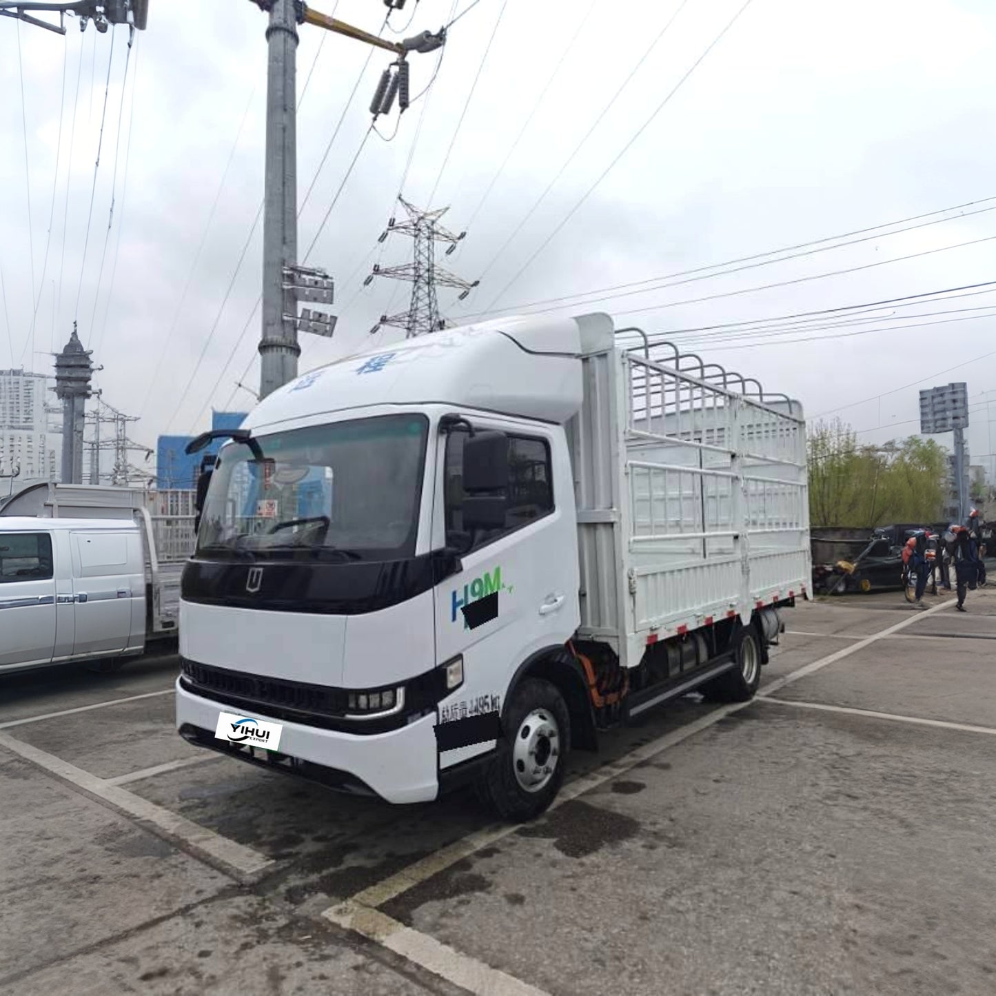 Geely Farizon Starwise F5E EV 2025 Model | Automatic Electric Stake Van