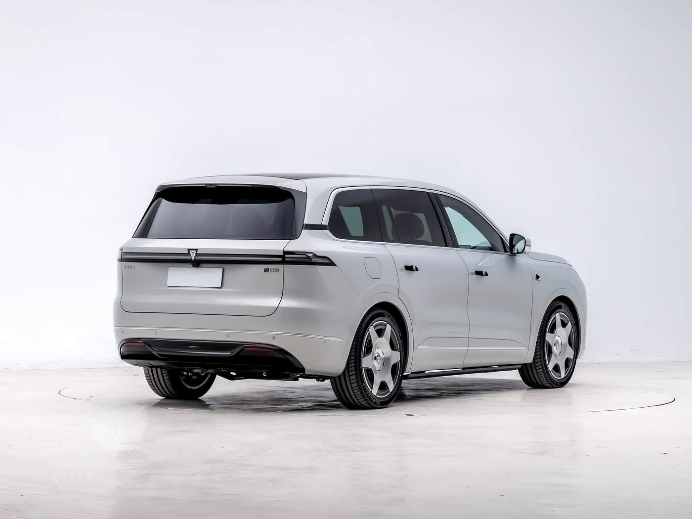 Changan Deepal S09 2025 4WD Ultra+ Long-Range High-End Edition